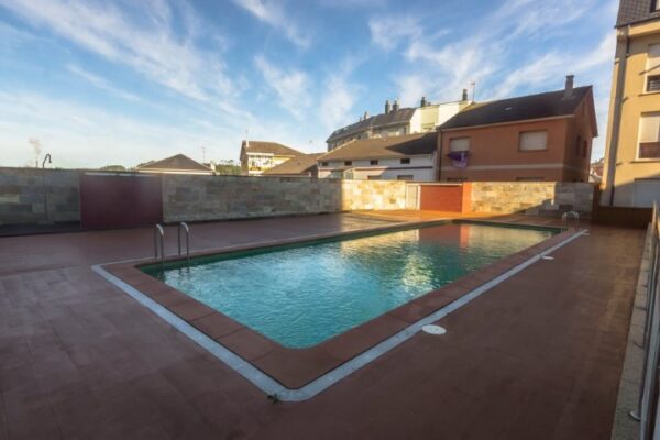 EnSAN CIPRIAN Urb. con Playa y Piscina - Imagen 11