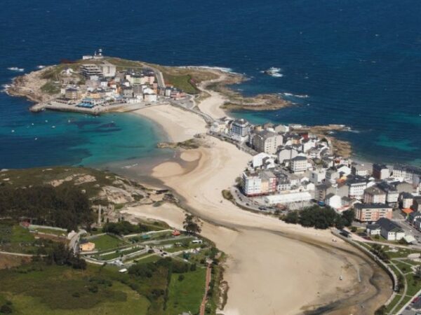 EnSAN CIPRIAN Urb. con Playa y Piscina - Imagen 3