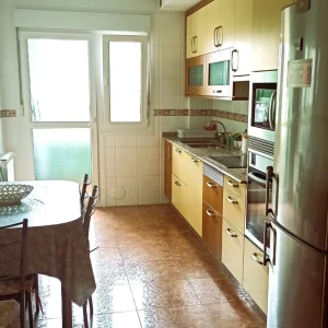 Superalojamiento en playa las Catedrales